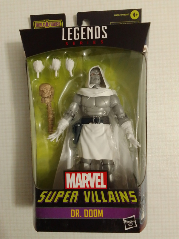 DR. Doom Super Villains Hasbro action figure 1