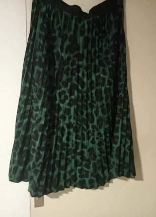 Jupe plissée, marque: Shein, état: Très bon état, taille: XXL / 44 / 16, 5,00 €, 5,95 € Protection acheteurs incluse