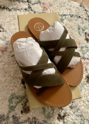 Mules neuves suédine kaki, marke: White Sun, zustand: Neu, mit Etikett, größe: 37, 32,00 €, 34,30 € inklusive Vinted-Käuferschutz