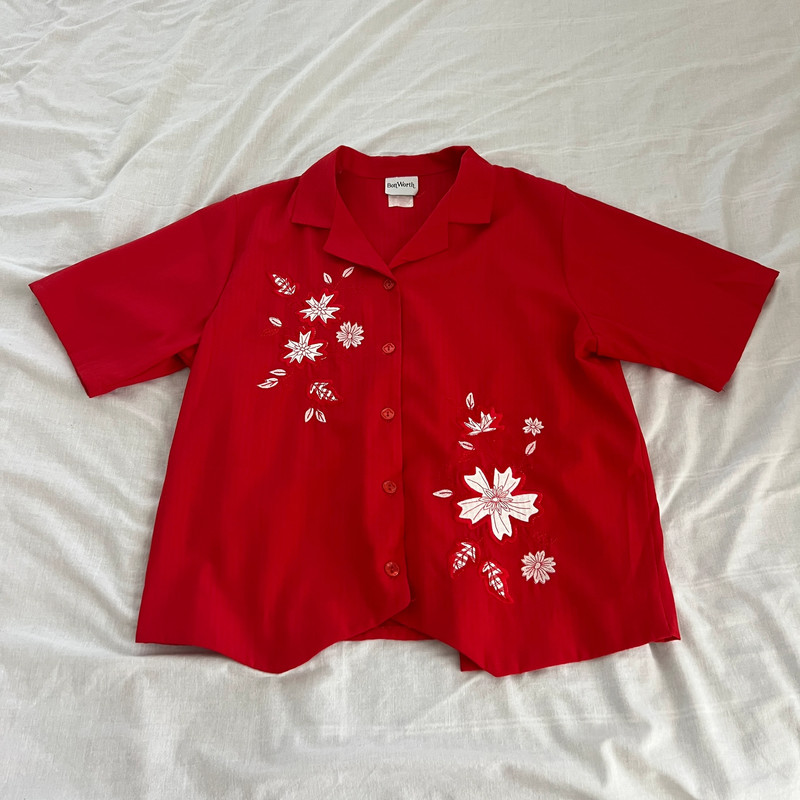 BonWorth red embroidered short sleeve button down top 1