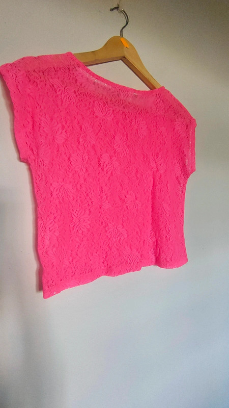 T-shirt rosa transparente 4