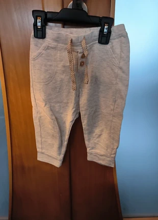 Calça bebé 23m 86cm, marca: Tape à l'œil, estado: Muito bom, tamanho: 18-24 meses / 86 cm, €2.00, €2.80 inclui Proteção do Comprador