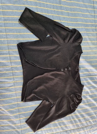 Rebeca negra brillante elegante, brand: Hena, condizioni: Ottime, taglia: L / IT 44 / EU 40, €5.00, €5.95 include la Protezione acquisti