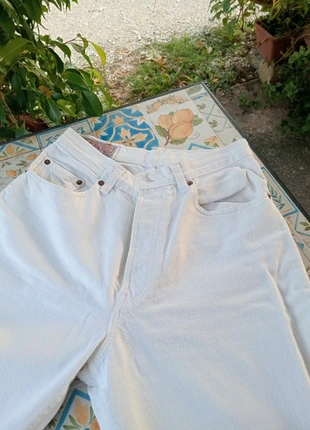 Levi's 901 bianchi jeans, brand: Levi's, condizioni: Nuovo con cartellino, taglia: S / IT 40 / EU 36, €35.00, €37.45 include la Protezione acquisti