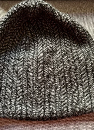 Woolen winter hat, marque: Batistini, état: Très bon état, taille: Taille unique, 5,00 €, 5,95 € Protection acheteurs incluse