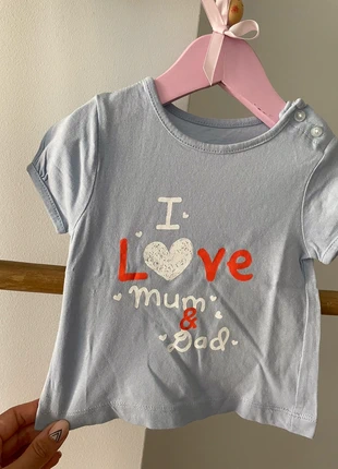 Camiseta bebé Love de Kiabi, marque: Kiabi, état: Neuf sans étiquette, taille: 1-3 mois / 56 cm, 1,00 €, 1,75 € Protection acheteurs incluse