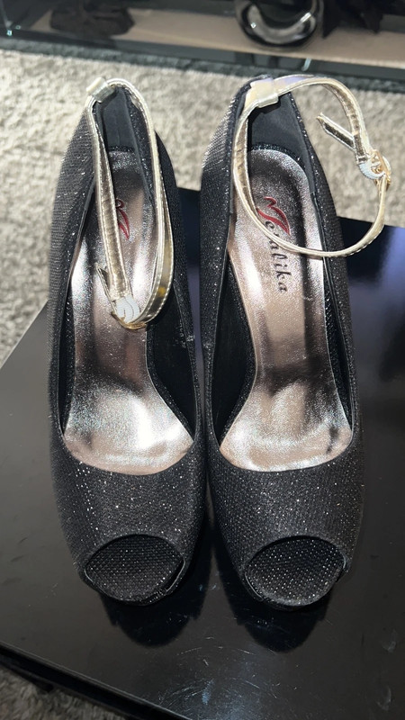 Size sale 6 heels