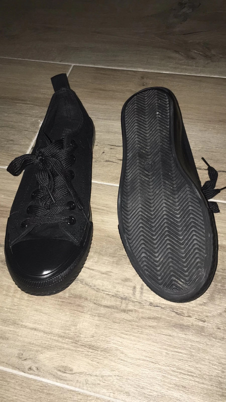 Vans falsas negras Vinted