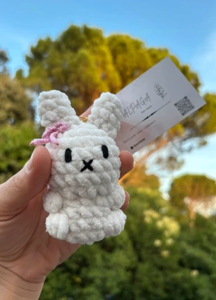 Porte clé miffy fait main au crochet, marque: Miffy, état: Très bon état, taille: Taille unique, 9,50 €, 10,68 € Protection acheteurs incluse