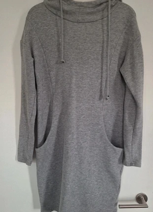 Grijze oversized hoodie van Object, marque: Object, état: Très bon état, taille: S / 36 / 8, 2,00 €, 2,80 € Protection acheteurs incluse