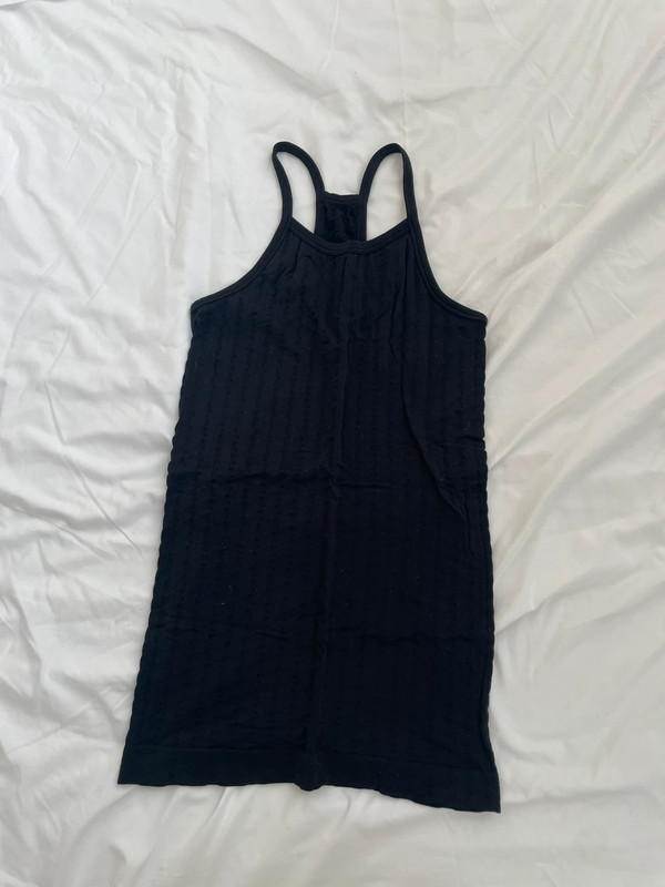 black athleta tank 1