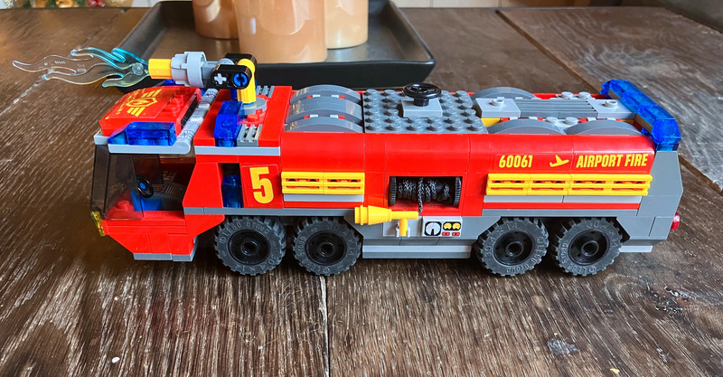 LEGO City - 60061 - Jeu De Construction - Le Camion De Pompiers De