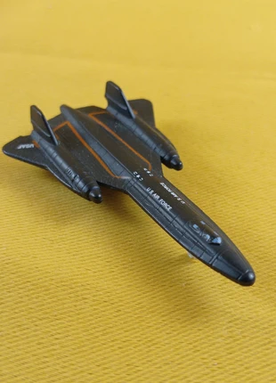Véhicule Micro Machines Militaire Avion Noir 1993 Lgti L.g.t.i 7 cm , marke: Micro Machines, zustand: Gut, größe: Einheitsgröße, 8,99 €, 10,14 € beinhaltet Vinted-Käuferschutz Pro