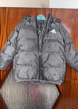 Giubbotto, marca: adidas, estado: Bom, tamanho: 24-36 meses / 92 cm, €12.00, €13.30 inclui Proteção do Comprador