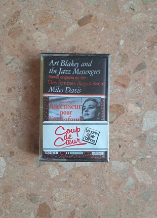 Miles Davis Art Blakey - Ascenseur pour l’echafaud / des femmes disparaissent (K7) Jazz, état: Neuf sans étiquette, 9,00 €, 10,15 € Protection acheteurs incluse
