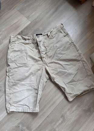 Bermuda Antony Morato beige, marke: Antony Morato, zustand: Sehr gut, größe: W32 | DE 48, 10,00 €, 11,20 € inklusive Vinted-Käuferschutz