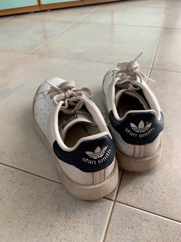 Adidas scarpe bianche 2025