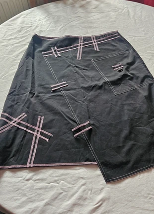 Jupe noire originale Sunders T42- style asymétrique & détails roses, brand: Sanders, condition: Very good, size: XL / 42 / 14, €2.50, €3.33 includes Buyer Protection