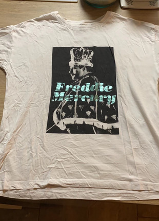 Momento silueta computadora Camiseta Queen - Vinted