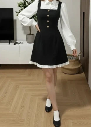 Robe noire et blanche style preppy à manches bouffantes – Taille S, marke: Maison Liora, zustand: Sehr gut, größe: S / 36 / 8, 41,90 €, 44,70 € beinhaltet Vinted-Käuferschutz Pro