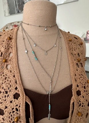 Collier sautoir à plusieurs rangs en laiton argent antiallergique, merk: colliers sautoir rang, staat: Heel goed, € 15,00, € 16,45 inclusief Kopersbescherming