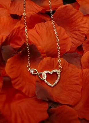 Collier doré avec pendentif coeur en acier inoxydable tendance, brand: Tendance, condition: New with tags, €9.00, €10.15 includes Buyer Protection