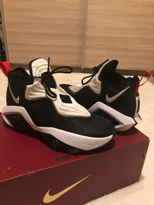 Nike Jordan Lebron James Soldier XIV