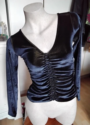 Top en velours noir T.36, condition: Very good, size: S / 36 / 8, €9.00, €10.15 includes Buyer Protection
