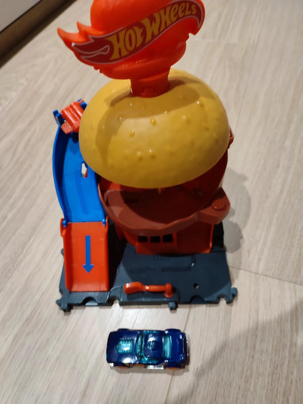 Hamburger 2025 hot wheels