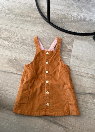 Oker kleedje van baby club, merk: Baby Club, staat: Heel goed, maat: 12-18 maanden / 80 cm, € 2,00, € 2,80 inclusief Kopersbescherming