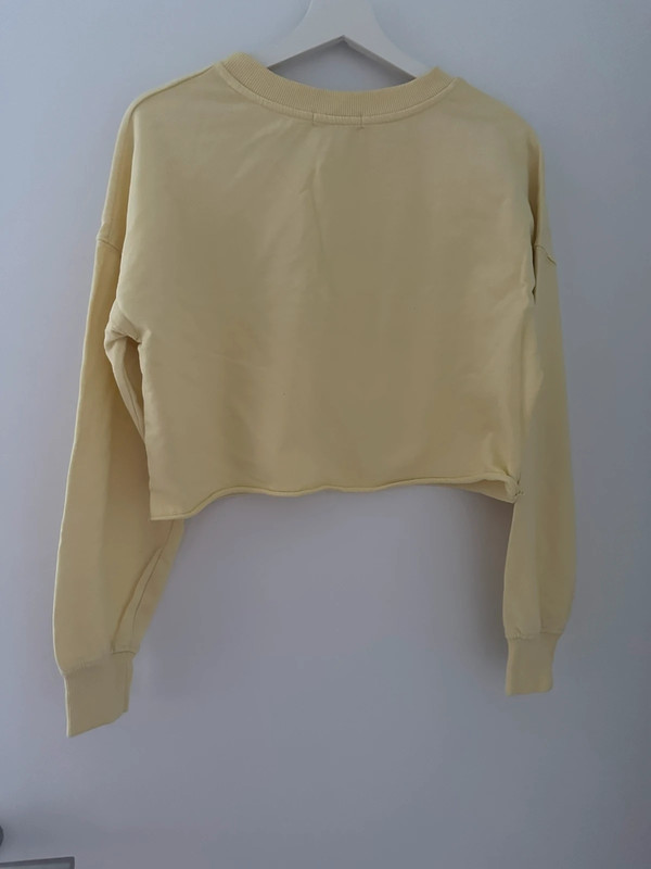 gelbes bauchfreies Langarmshirt 4