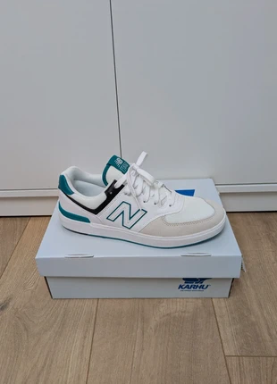 New Balance 574, marque: New Balance, état: Neuf avec étiquette, taille: 40.5, 65,00 €, 68,95 € Protection acheteurs incluse