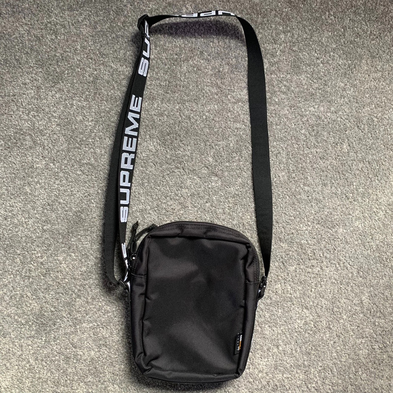 Black Supreme Shoulder Bag Vinted