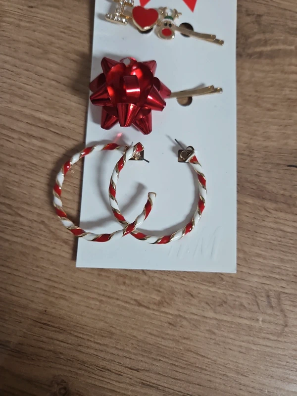 Boucles d'oreilles Noël et barrettes - photo numéro 2