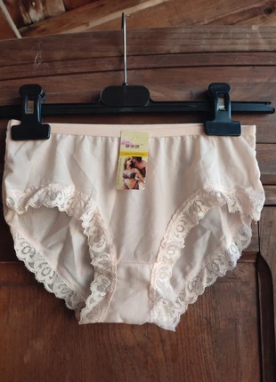 Culotte crème, marque: JSP, état: Neuf avec étiquette, taille: M / 38 / 10, 3,00 €, 3,85 € Protection acheteurs incluse