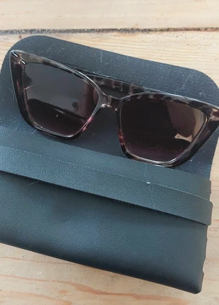Lunette de soleil, brand: Tendance, condizioni: Ottime, €3.00, €3.85 include la Protezione acquisti