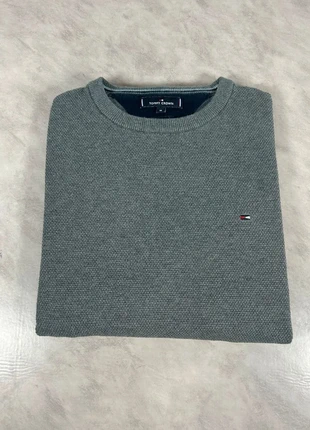 Tommy Crown pull gris col rond – maille fine regular fit classique chic (M) Code 054N, merk: Tommy Crown, staat: Heel goed, maat: M, € 24,00, € 25,90 inclusief Kopersbescherming Pro