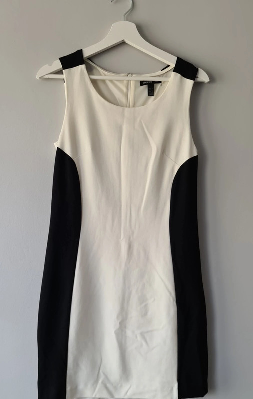 Czarno biała sukienka MANGO - Vinted