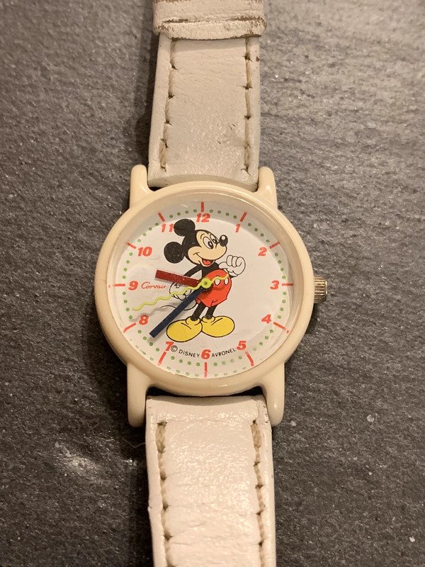 Montre vintage Disney avronel caroir