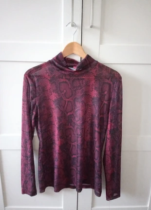 Fancy see-through thin long sleeve with snake skin pattern from Costes, merk: Costes, staat: Heel goed, maat: L / 40 / 12, € 7,99, € 9,09 inclusief Kopersbescherming