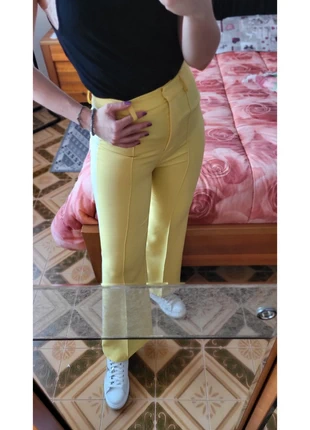 Pantalone zampa larga, marke: Made In Italy, zustand: Sehr gut, größe: M / 38 / 10, 8,00 €, 9,10 € inklusive Vinted-Käuferschutz
