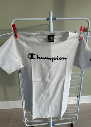 T-shirt blanc, marque: Champion, état: Très bon état, taille: XL, 10,00 €, 11,20 € Protection acheteurs incluse