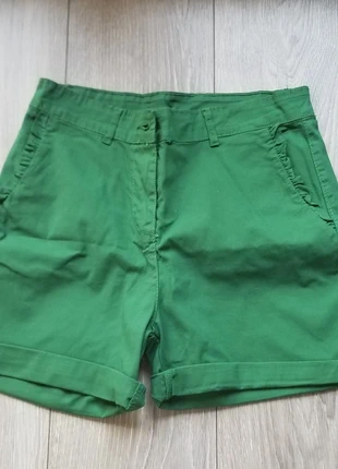 Short vert M, état: Très bon état, taille: M / 38 / 10, 3,00 €, 3,85 € Protection acheteurs incluse