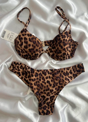 Calzedonia Costume Leopardato Bikini Classic Animalier, merk: Calzedonia, staat: Nieuw met prijskaartje, maat: S / 36 / 8, € 35,00, € 37,45 inclusief Kopersbescherming