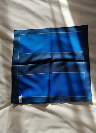 Foulard carré Christian DIOR, marca: Christian Dior, estado: Novo sem etiquetas, €12.00, €13.30 inclui Proteção do Comprador