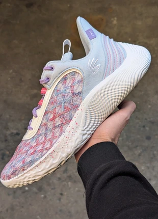 Under Armour Curry Flow 9 For The W - 3025684-401 - Size 43, merk: Under Armour, staat: Nieuw met prijskaartje, maat: 43, € 99,99, € 105,69 inclusief Kopersbescherming Pro