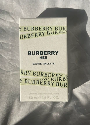 Burberry Her, marke: Burberry, zustand: Neu, mit Etikett, 60,00 €, 63,70 € inklusive Vinted-Käuferschutz