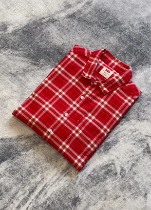 chemise Levi’s rouge carreaux slim fit homme L coton, marque: Levi's, état: Très bon état, taille: L, 34,99 €, 37,44 € Protection acheteurs (Pro) incluse