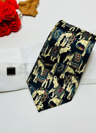 CravateNeuve  en soie - motif éléphant - 10 cm, brand: Vintage Dressing, condition: New without tags, €10.00, €11.20 includes Buyer Protection Pro