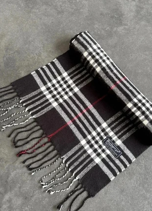 Écharpe burberry noire femme originale, merk: Burberry, staat: Goed, € 21,00, € 22,75 inclusief Kopersbescherming